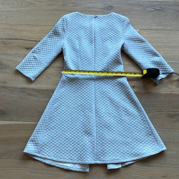 Nife Quilt Pattern Dress - Picture 3 of 5